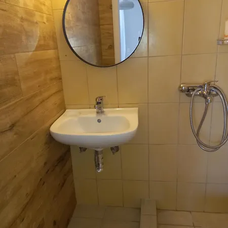 Narika Aether Pensjonat Kamena Wurla