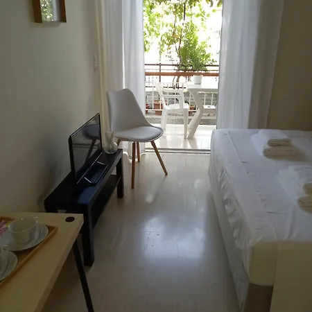ναrika Kamena Vourla