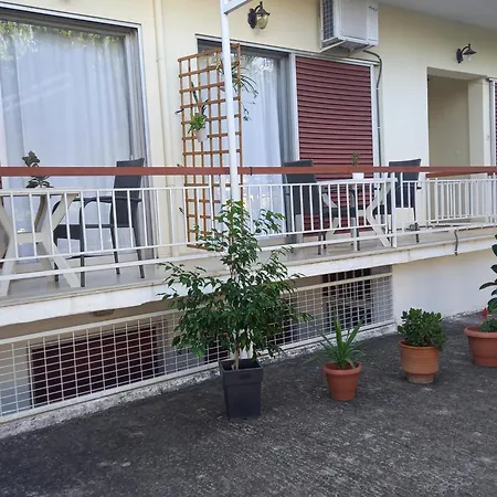 ゲストハウス Narika Aether カメナブルナ